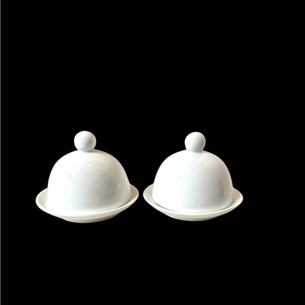 Set of 2 Mini Ceramic Butter Dishes with Domed Lids. (2-I)